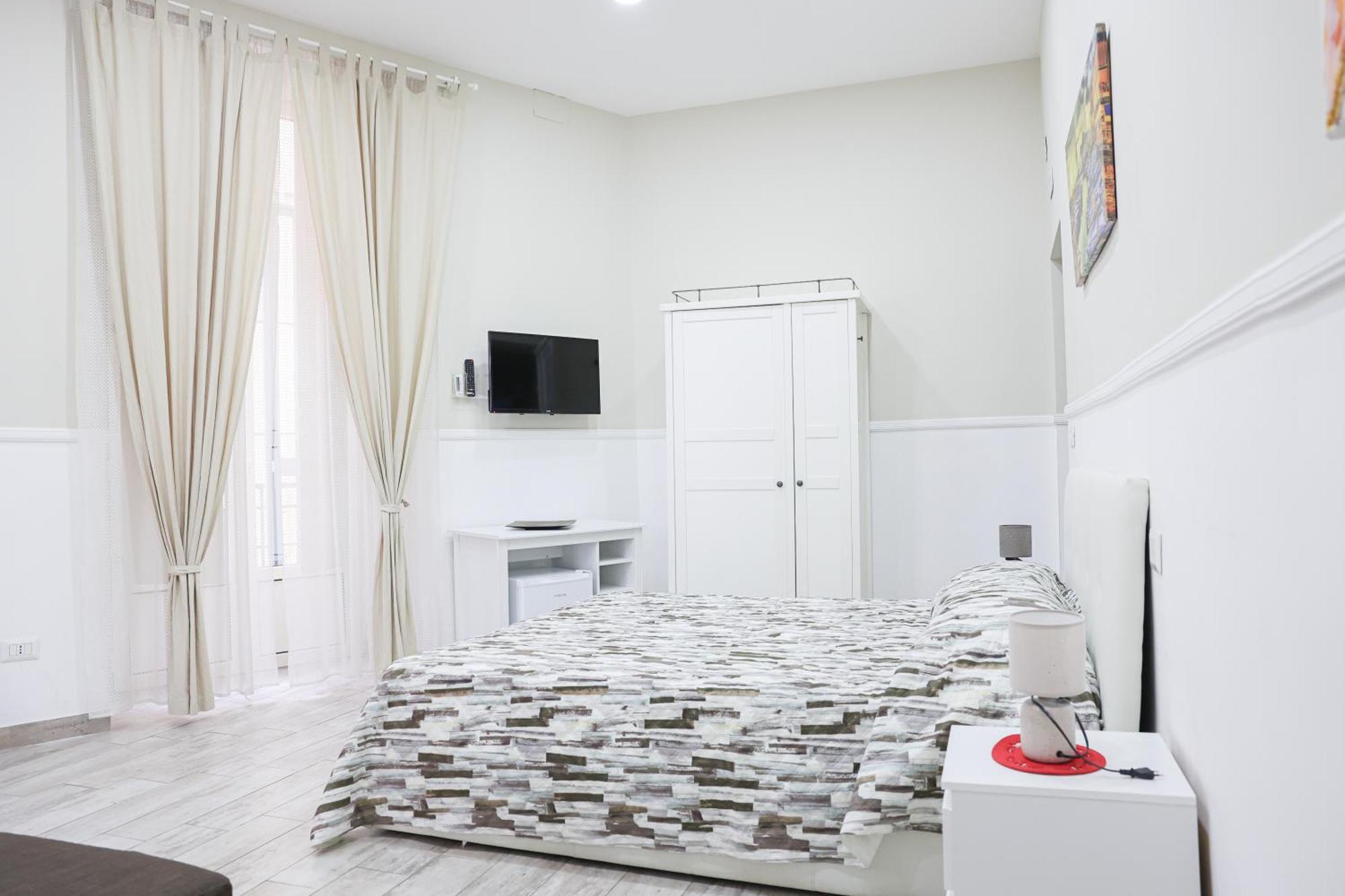 Concept B&B เนเปิลส์ ภายนอก รูปภาพ
